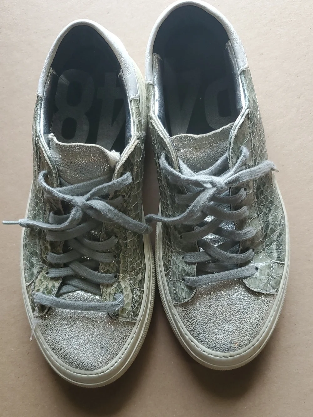 P448 Women's Sneakers in Metallic Silver and Light Crocodile Green 39 (8.5)